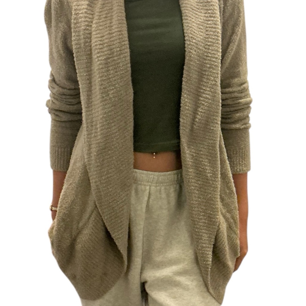 Max and Mia extra soft cardigan size smalll